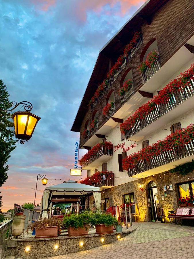 Aurora Hotell Castione della Presolana Eksteriør bilde